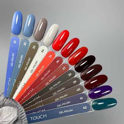TOUCH Gel Polish 33 aplikacija teptukeliu – lygus dengimas profesionaliems manikiūro meistrams