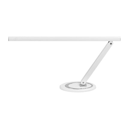 Balta SLIM LED stalinė lempa All4light ant manikiūro stalo grožio salone – tolygus ir švelnus darbo apšvietimas