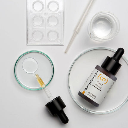 Profesionalus Skincyclopedia serumas su vitaminu C 30ml – kosmetologų rekomenduojamas hiperpigmentacijos korekcijai