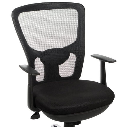 BS CorpoComfort BX-4032EA juoda kėdė grožio salone – ideali registratūros ir konsultacijų zonai