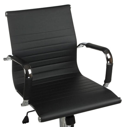 Juoda BS CorpoComfort BX-5855 kėdė grožio salono administratoriaus darbo vietai įrengti