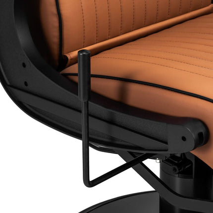 Šviesiai rudos spalvos barberio kėdė GABBIANO Visionerio su chromuotomis detalėmis