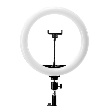 GLOW LED žiedinis šviestuvas 10 W – idealus sprendimas kirpyklų darbo vietos apšvietimui