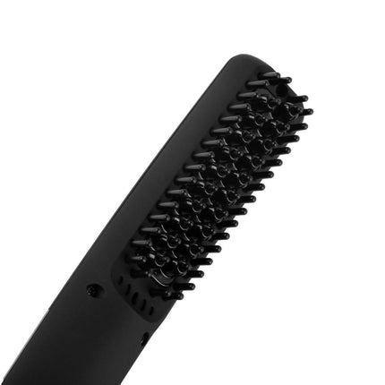 KESSNER K-600 barzdos šepetys naudojamas barbershop salone – PTC technologija pasiekia 170°C per 30 sekundžių