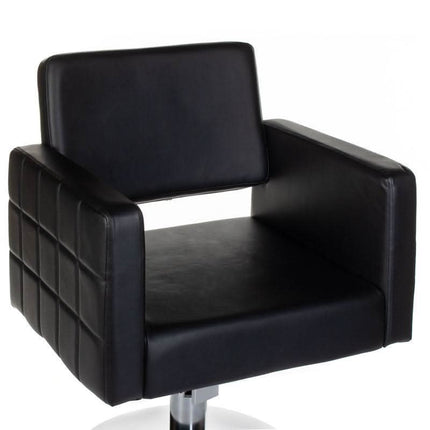 BS ERNESTO BM-6302 juoda kirpyklos kėdė moderniame kirpyklų salone – ergonomiška ir stilinga