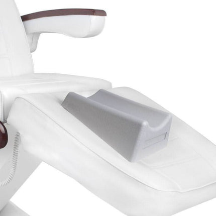 ACTIVPODO kojų atrama naudojama pedikiūro procedūros metu – tiksli darbo padėtis