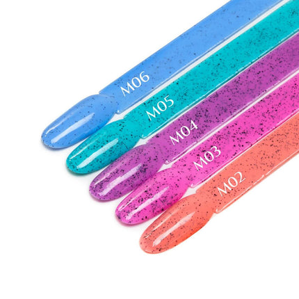 OCHO NAILS MUFFIN M05 5g – profesionalus kamufliažinis lakas su stabilia pigmentacija nagų dizainui