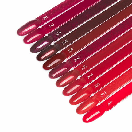 OCHO NAILS manikiūro lakas RED 205 – tankios formulės hibridinis produktas intensyviai spalvai