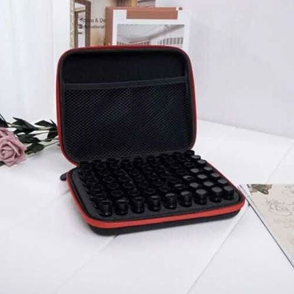 BeautyKit kelioninis lagaminėlis nagų lakams – atsparus korpusas ir ergonomiška rankenėlė salonų mobiliam darbui