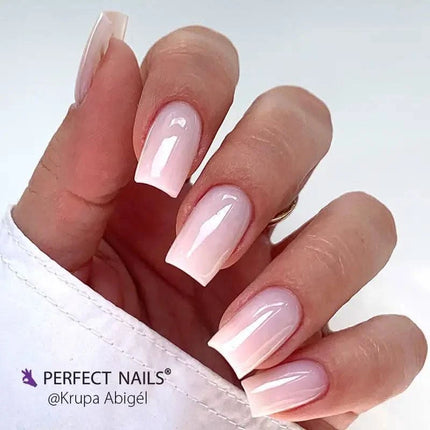 Perfect Nails guminė baze CLEAR 8ml – tvirtas sukibimas su natūraliu nagų paviršiumi manikiūro studijoms