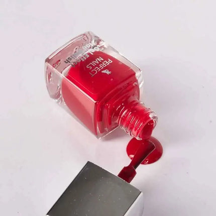 Profesionalus Perfect Nails gel effect lakas raudonas atspalvis – lengvas tepimas ir greitas džiūvimas