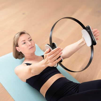 38 cm pilates žiedas kūno modeliavimui – lengvas ir ergonomiškas sportinis rekvizitas