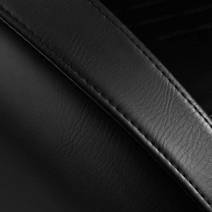 SAKURA CLASSIC 305 kosmetologinio salono interjeras – elegantiškas juodas dizainas
