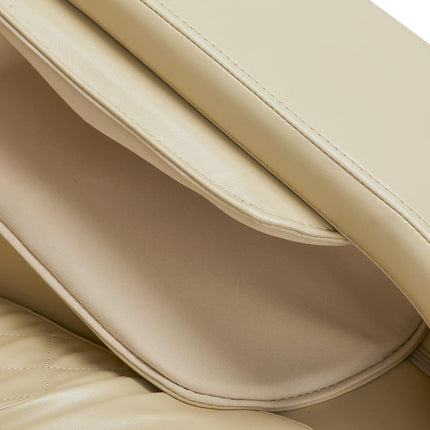 SAKURA 806 Comfort Plus – ergonomiškas masažinis krėslas smėlio spalvos SPA aplinkoje