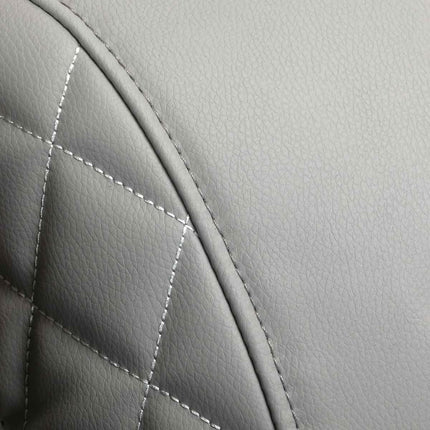 SAKURA STANDART 801 pilkas krėslas – erdvi sėdimoji dalis patogiam kliento poilsiui procedūros metu
