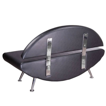 BS CARINI BD-6710 juoda sofa kirpyklos laukiamajam – ergonomiška ir stilinga klientų sėdėjimo vieta