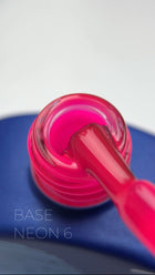 TOUCH Neon Base 6 elastinga kamufliažinė bazė nagams 13ml – profesionali neoninio atspalvio bazė manikiūrui